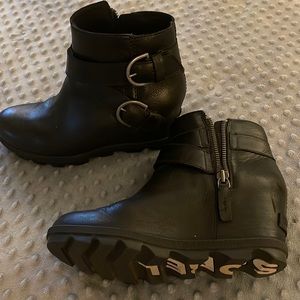 Sorel Joan of Arctic II with Buckle